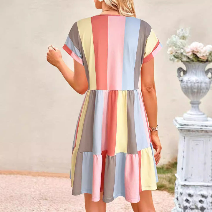 Damen Freizeitkleid mit farbenfrohem Streifenmuster und fließendem Design W&W Mode