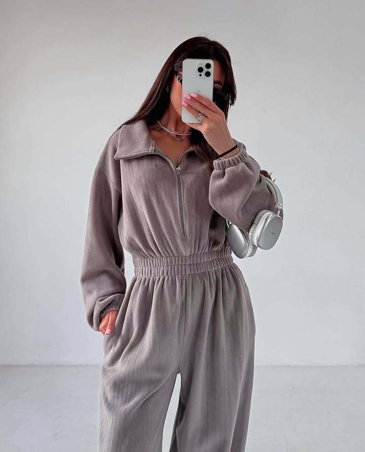 Damen bequemer und stylischer Fleece-Jumpsuit WW