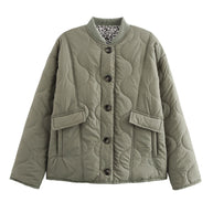 Damen Steppjacke im eleganten Design mit praktischem Knopfverschluss und seitlichen Taschen WW