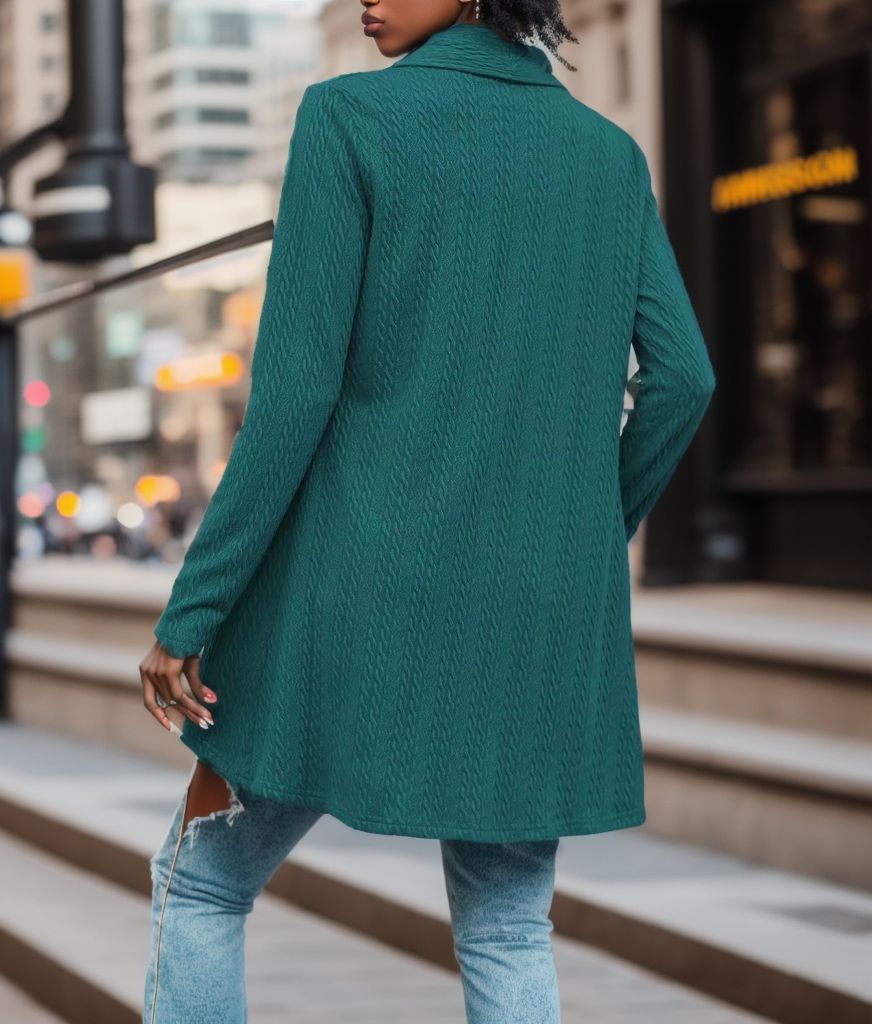 Damen Strickjacke mit elegantem Schnitt und raffinierten Details WW