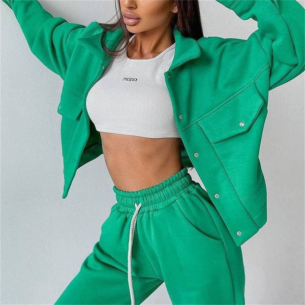 Damen Sportliches Set aus Oversize-Jacke und bequemen Joggerhosen WW