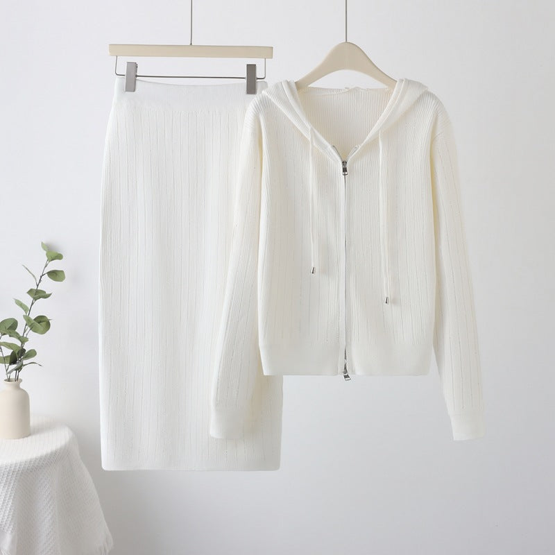 Damen Strick-Set mit Kapuze und schmalem Rock WW