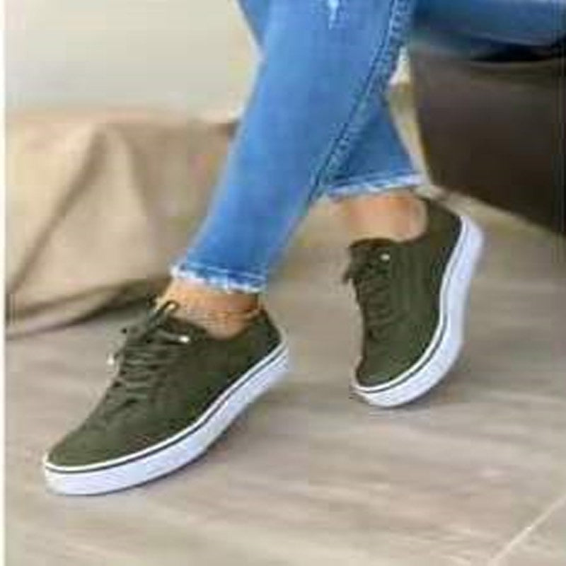 Damen Sneaker mit modischem Textilobermaterial und dämpfender Sohle WW