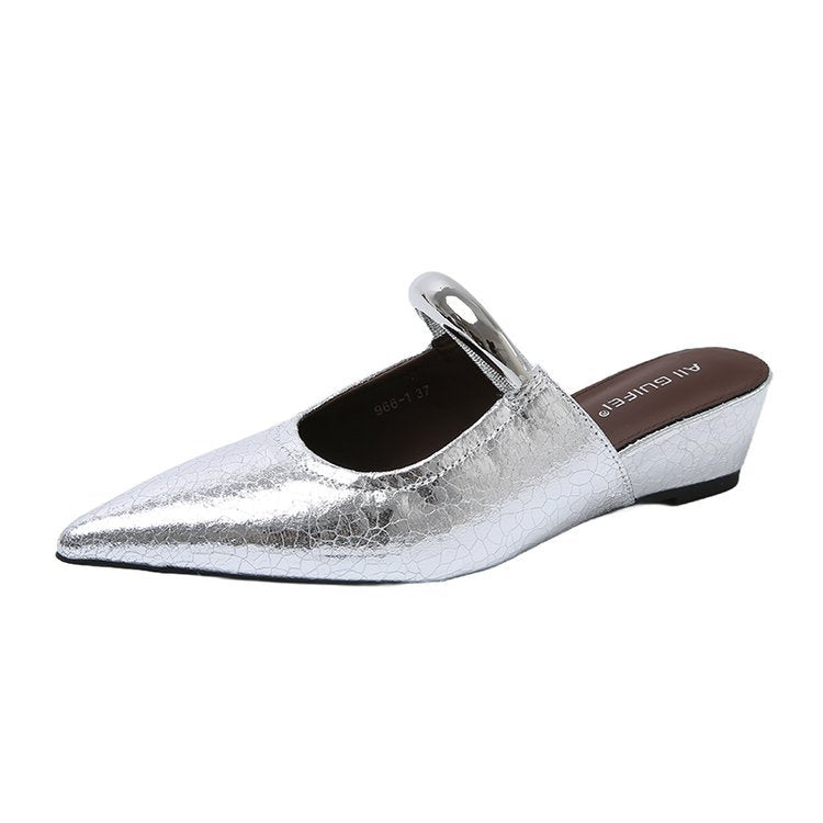 Damen elegante Slingback Mules mit spitzem Zehenbereich und dekorativem Ketten-Detail W&W