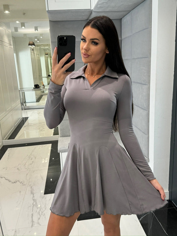 Damen Sportliches Kleid mit Polokragen und schwingendem Rock WW