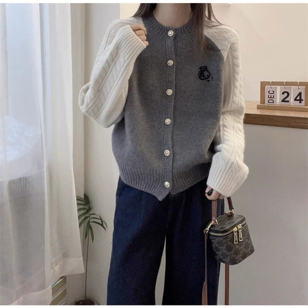 Damen Strickjacke mit dekorativen Zopfmustern WW