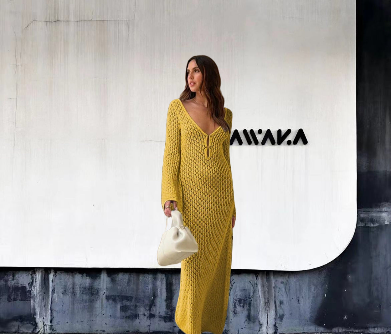 Damen Strick-Maxikleid mit tiefem V-Ausschnitt und modischen Rüschendetails WW