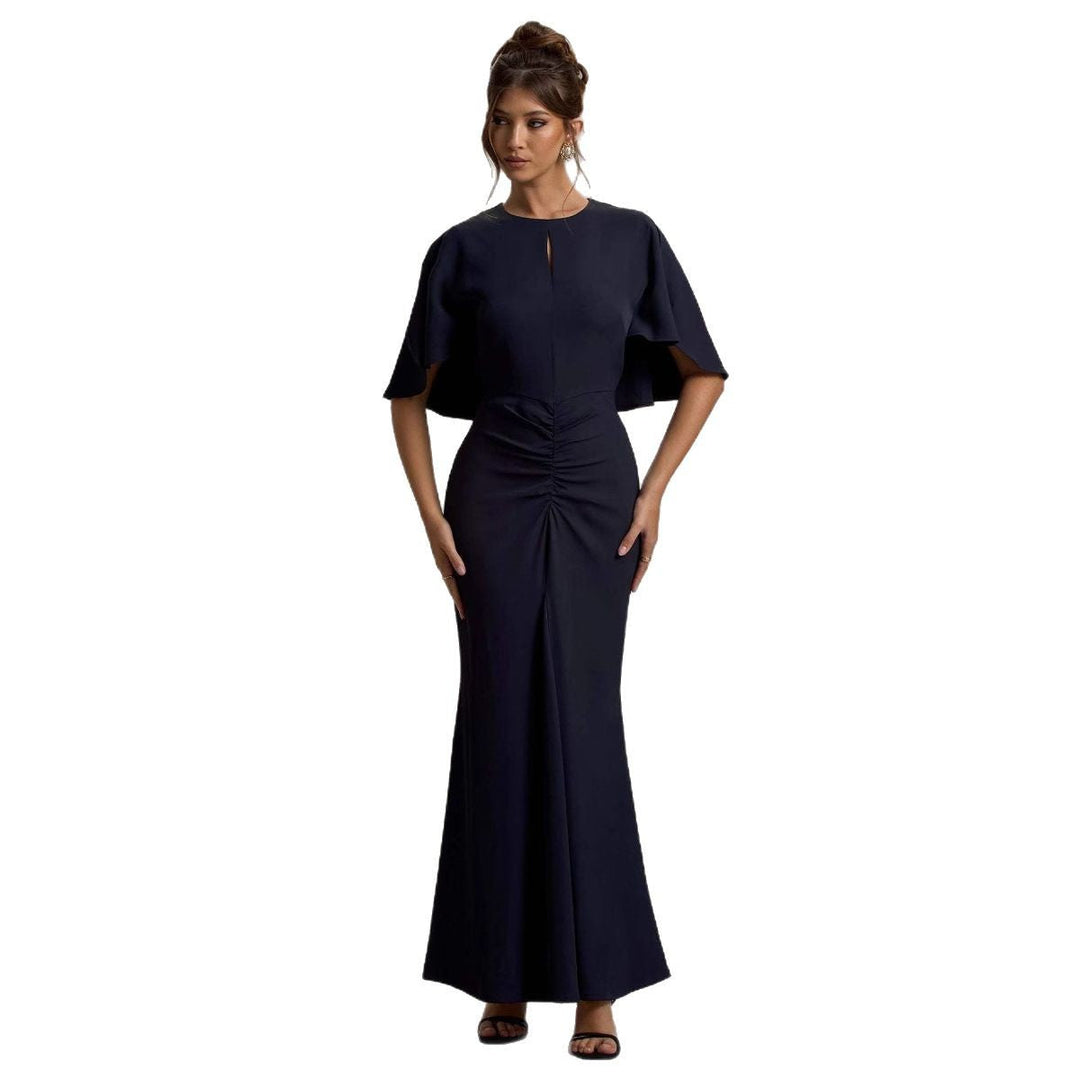 Damen-Maxikleid mit fließendem Schnitt und dramatischen Ärmeln