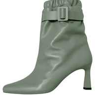 Damen Slouchy High-Heel Stiefeletten mit Schnallen-Detail WW