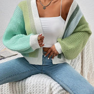 Damen Strickjacke mit buntem Blockdesign und lässigem Schnitt WW