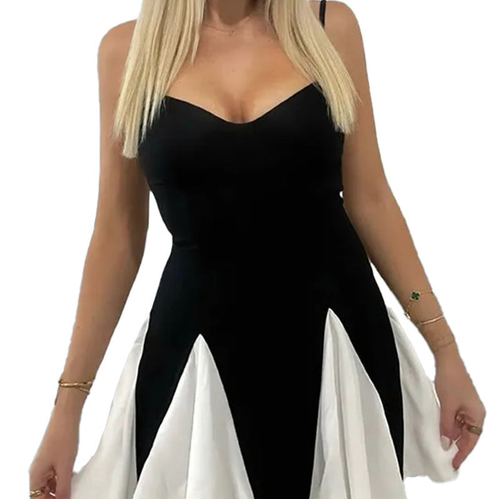 Damen Minikleid mit kreativem Faltenrock und taillierter Silhouette W&W Mode
