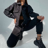 Damen Sportliches Set aus Oversize-Jacke und bequemen Joggerhosen WW