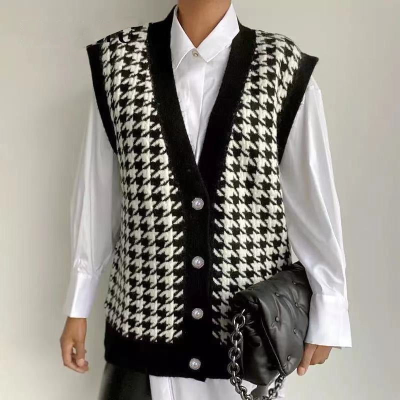 Damen Strickweste mit modernem Karomuster und Knöpfen WW