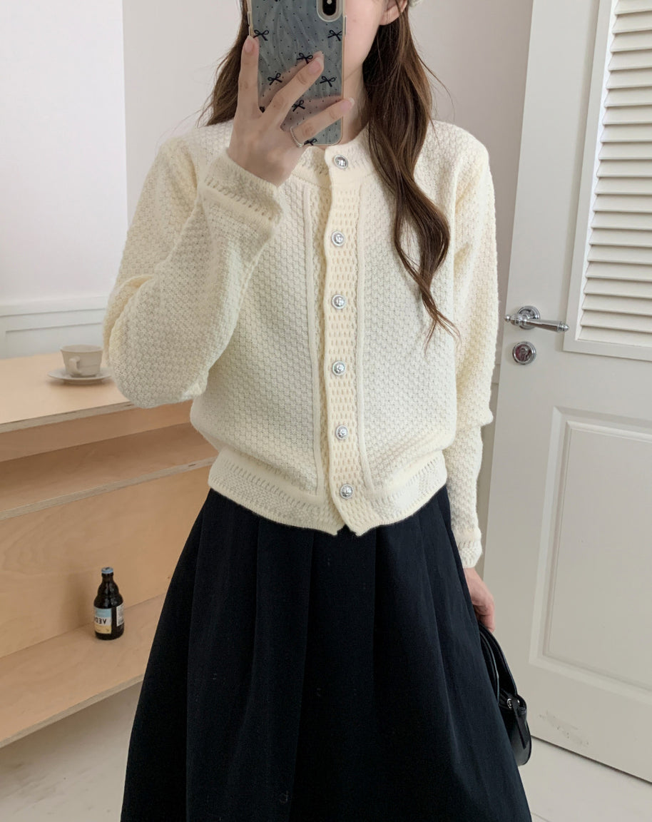 Damen Strickjacke mit strukturiertem Muster und hochwertigen Knöpfen WW