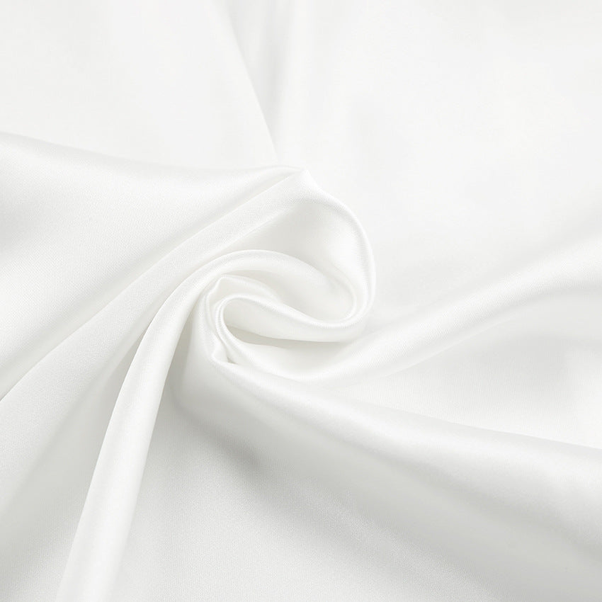 Damen Set aus Haltertop und langem Satinrock mit schwingendem Saum WW