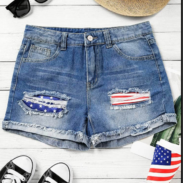 Damen Denim-Shorts mit kreativen Flaggenapplikationen und lässigem Destroyed-Design WW