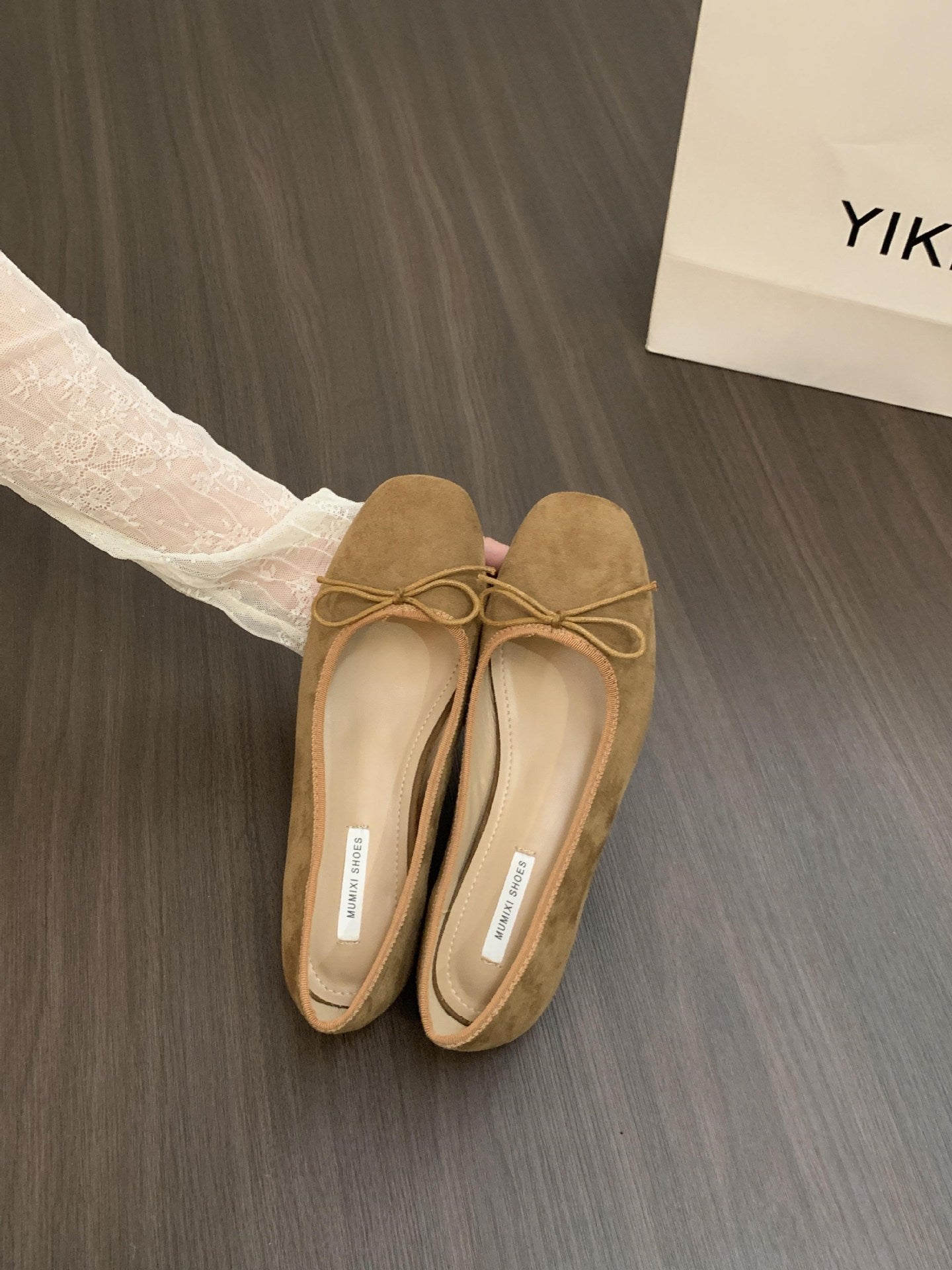 Damen Ballerinas mit zierlichem Schleifendetail und samtiger Oberflächenstruktur WW