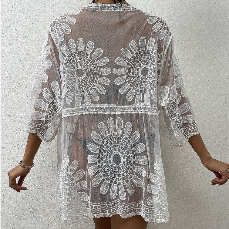 Damen Häkel-Strandüberwurf mit floralen Stickereien und offenen Ärmeln WW