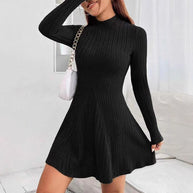 Damen Strickkleid mit strukturiertem Design und langem Ärmel WW