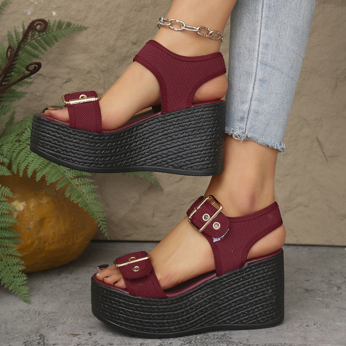 Damen Wedge-Sandalen mit atmungsaktivem Obermaterial und robustem Bast-Design WW