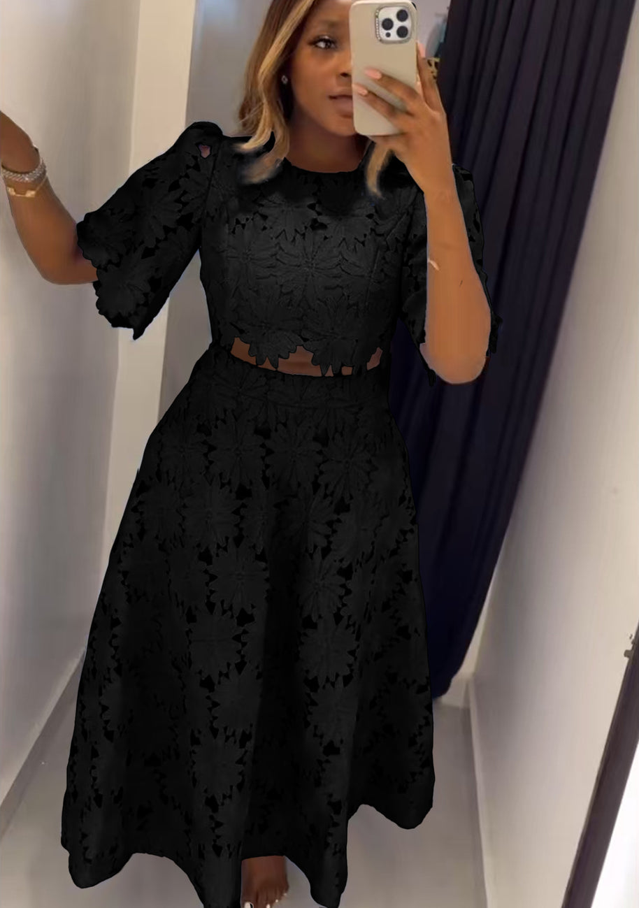 Damen gehäkeltes Maxikleid mit floralen Details WW