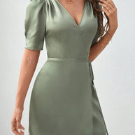 WW | Satin Mini Kleid Wickelstil Puffärmel V-ausschnitt Elegante Passform