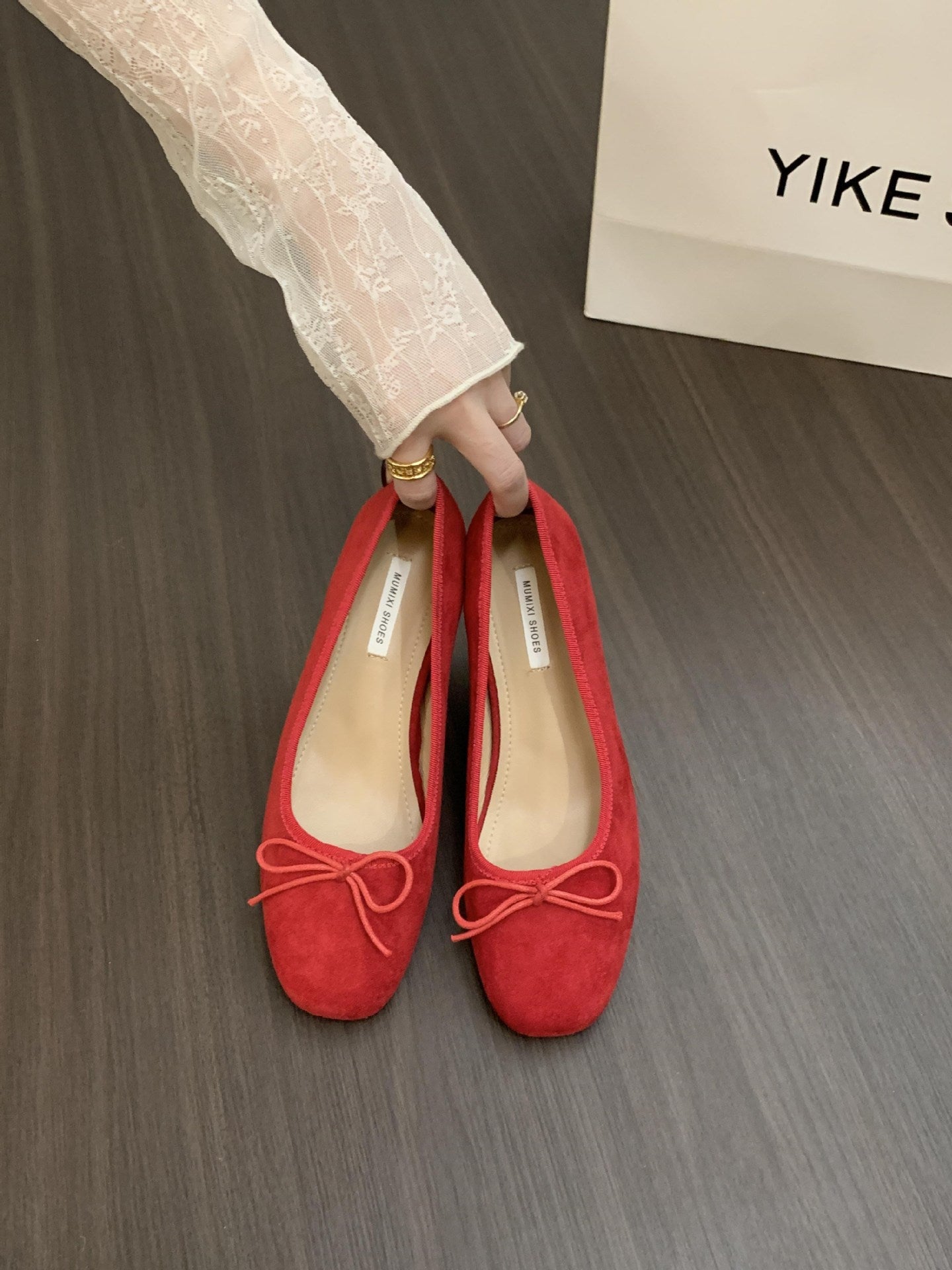Damen Ballerinas mit zierlichem Schleifendetail und samtiger Oberflächenstruktur WW