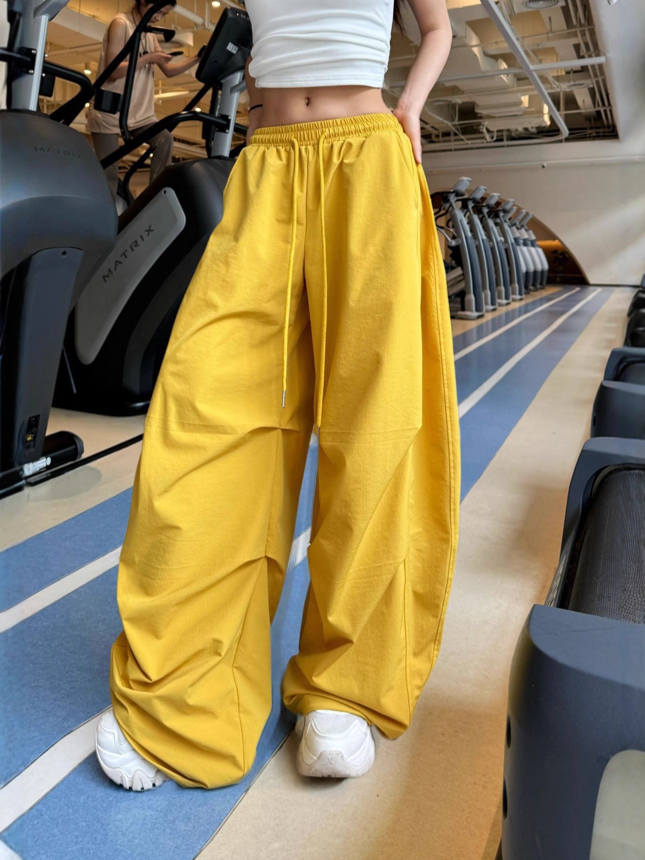 Damen weite Freizeithose mit elastischem Bund und praktischen Seitentaschen WW