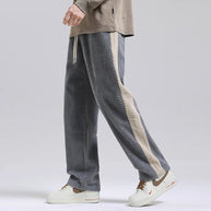 Damen Bequeme Freizeithose mit strukturiertem Stoff und seitlichen Streifen WW