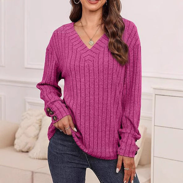 Damen Strickpullover mit V-Ausschnitt und dekorativen Knopfdetails WW
