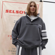 Damen Sportliches Sweater-Set mit seitlichen Streifen und hohem Kragen WW
