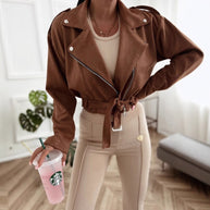 Damen Bikerjacke aus hochwertigem Wildlederimitat mit tailliertem Schnitt und seitlichen Reißverschlüssen WW