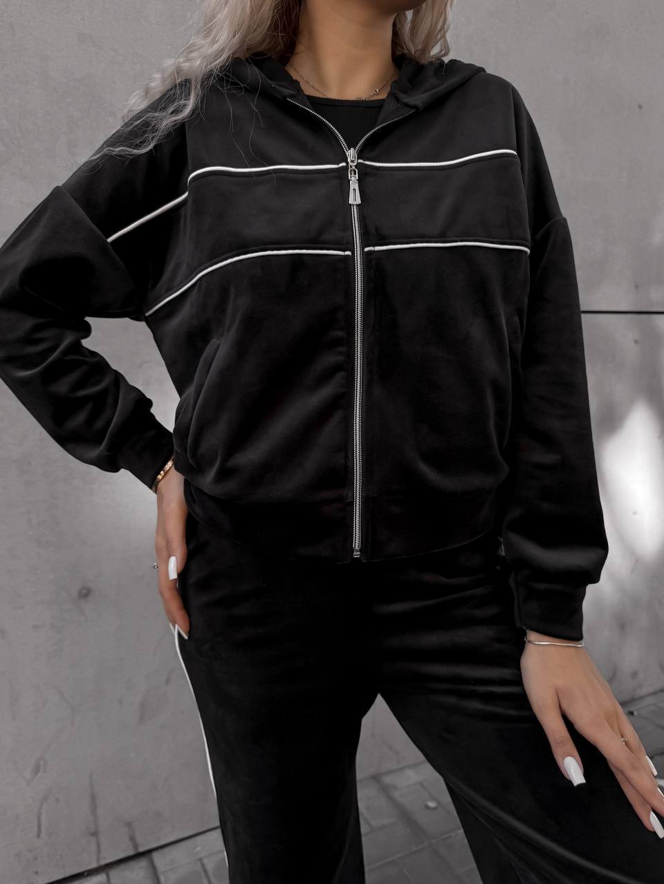 Damen Sportliches Fleece-Set mit Reißverschluss und Kapuze WW