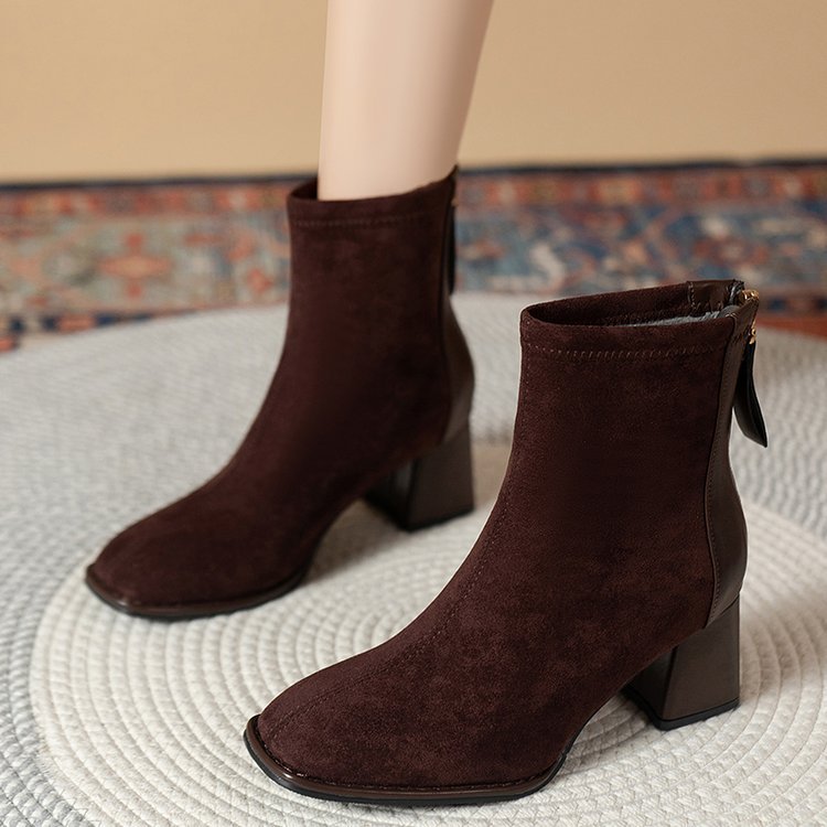 Damen Stiefeletten mit elegantem Blockabsatz und weichem Obermaterial W&W