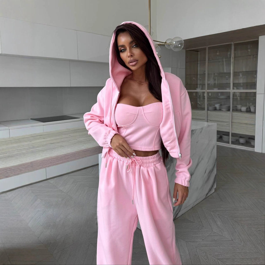 Damen bequemer und eleganter Freizeitanzug mit hoch komfortabler Kapuzenjacke und lässigen Hosen WW