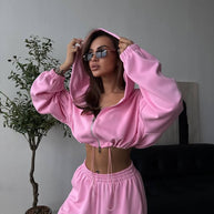 Damen sportliches Zweiteiler-Set mit cropped Kapuzenpullover und weitem Hosen WW