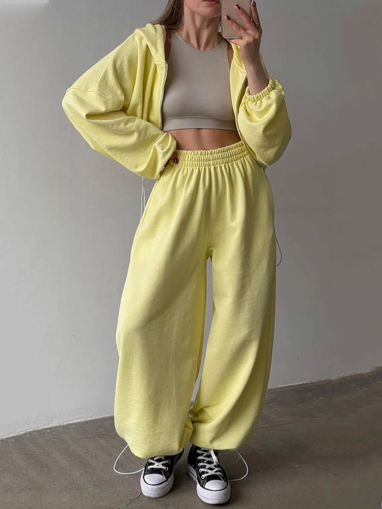 Damen sportliches Zweiteiler-Set mit cropped Kapuzenpullover und weitem Hosen WW