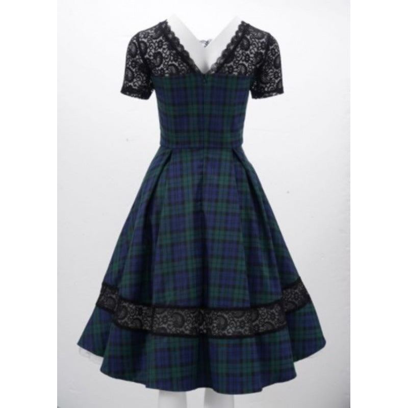Damen Abendkleid mit Spitzenapplikationen und schwingendem Rock WW