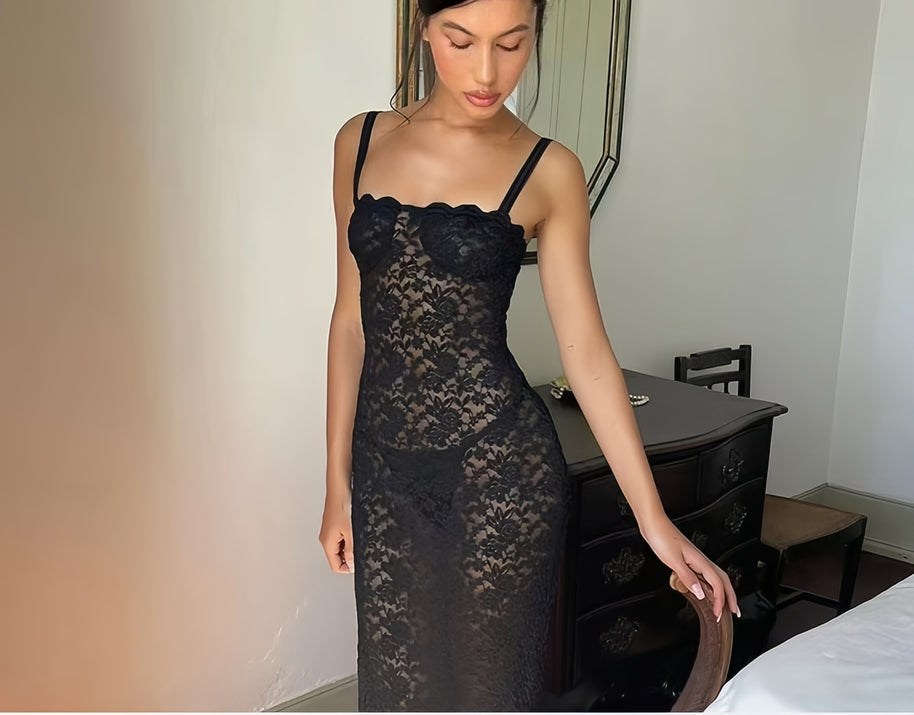 Damen Spitzen-Maxikleid mit verführerischem Schnitt und feinen Trägern WW