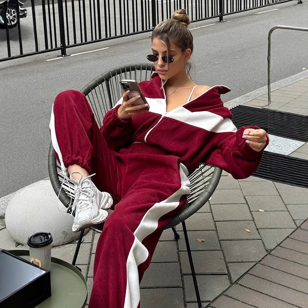 Damen Sportlicher Velours Zweiteiler mit modischen Streifen WW