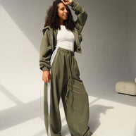 Damen Sportliches Loungewear-Set mit cropped Jacke und bequemen Jogginghosen WW