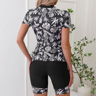 Damen Sportlicher Kurzarm Surfanzug mit floralem Design und hochfunktionalem Material WW