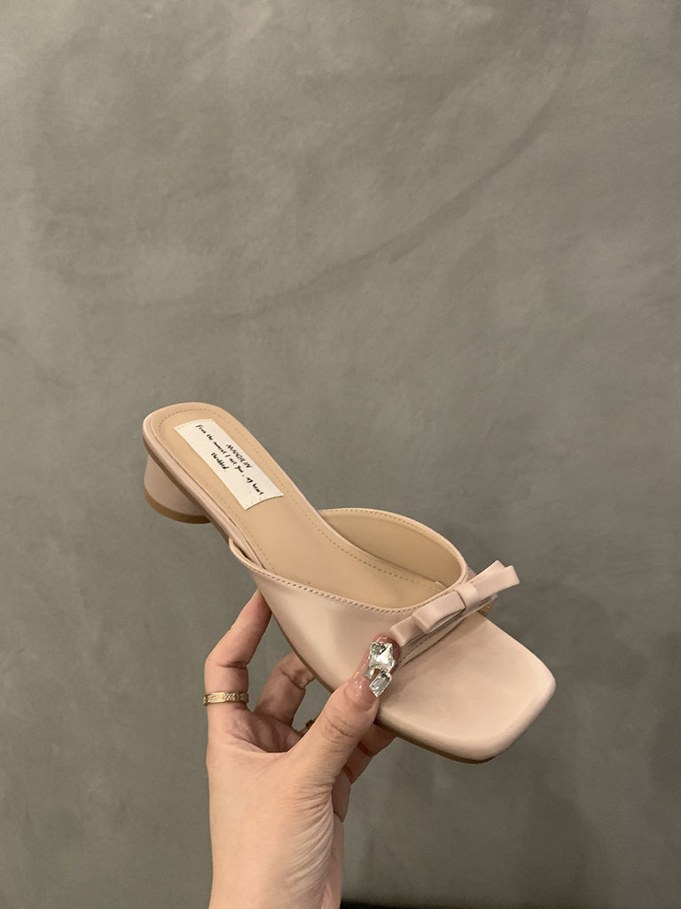 Damen Mules mit elegantem Schleifenakzent und komfortablem Blockabsatz WW