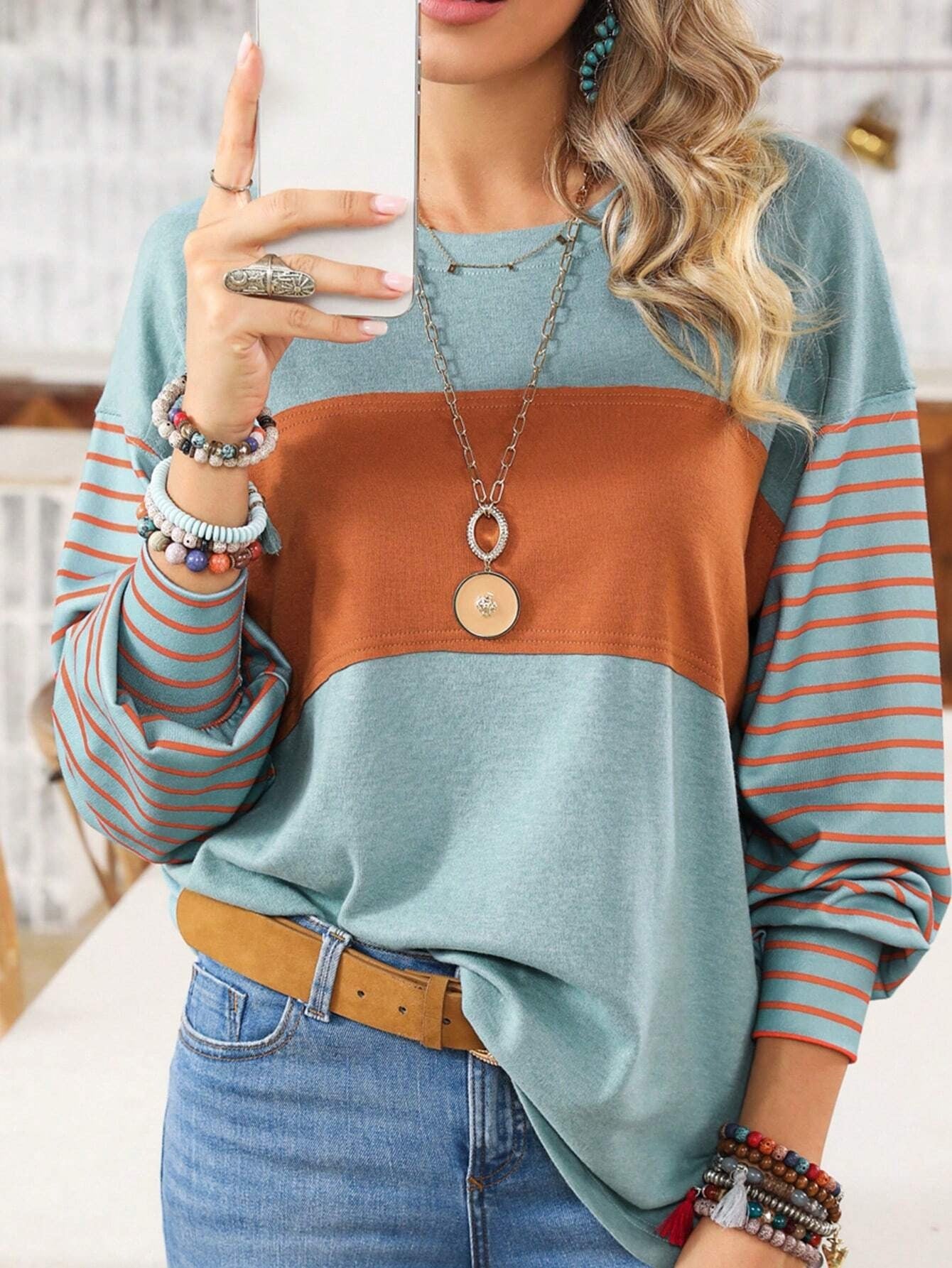 Damen lässiger Sweatshirt mit gestreiften Ärmeln WW