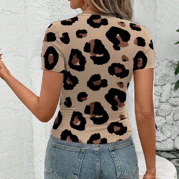 Damen T-Shirt mit modischem Leoprint und figurbetonendem Schnitt W&W Mode