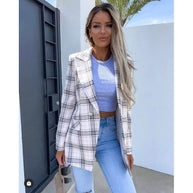 Damen Karierter Blazer mit doppelter Knopfreihe und eleganten Details WW