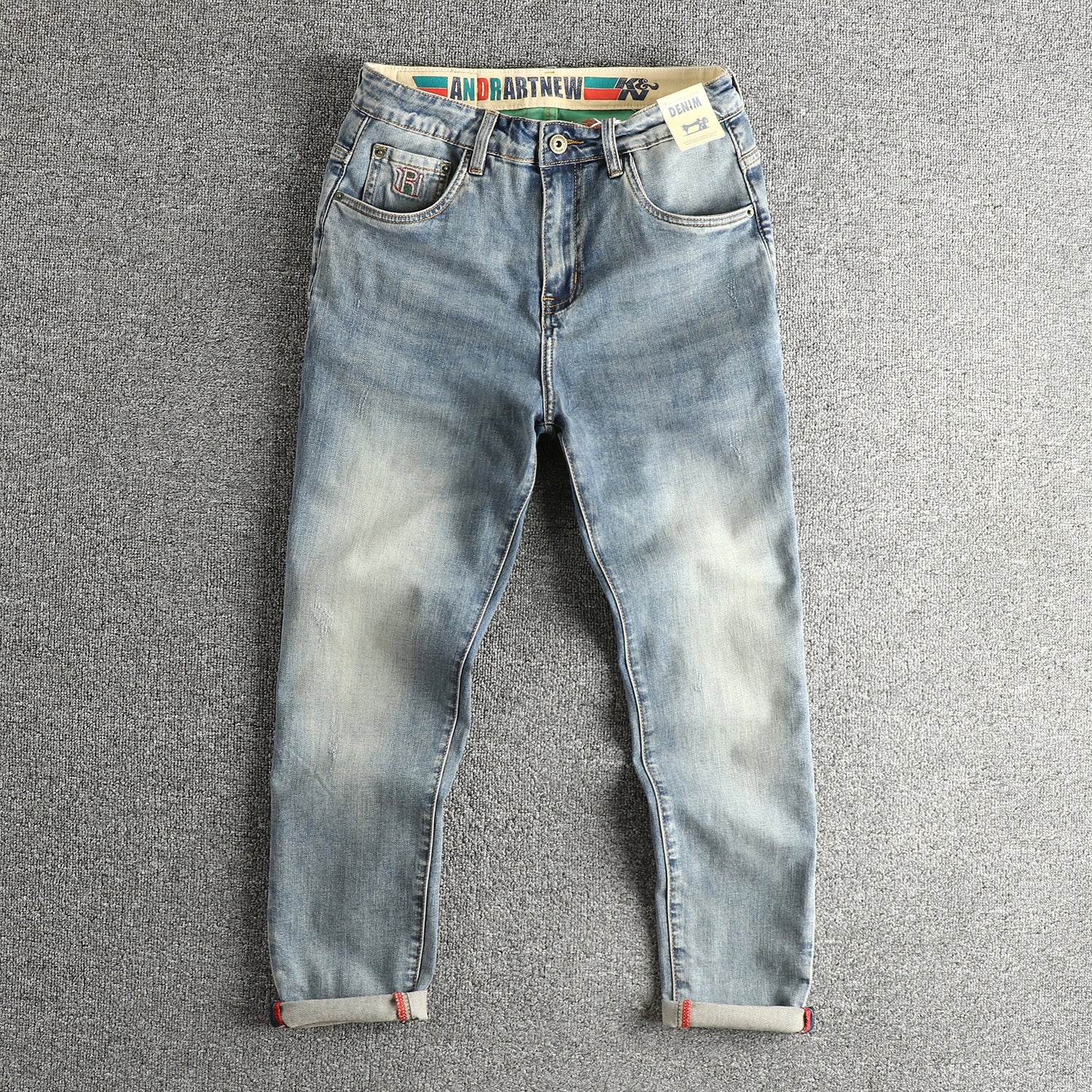 Damen Slim-Fit Jeans mit modischem Destroyed-Look und praktischem Umschlag WW