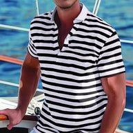 Herren Poloshirt mit modernem Nautikstreifen und kurzem Stehkragen WW