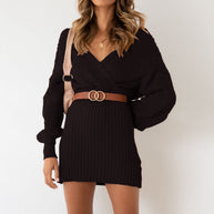 Damen Strickkleid mit festlichem Wickeldesign und dekorativem Gürtel WW