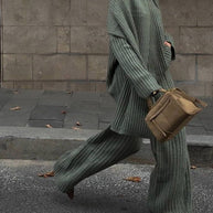 Damen Strickanzug mit lässigem und modernem Schnitt WW